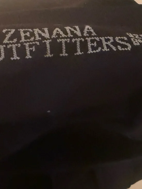 Zenana Outfitters Black Cropped Leggings with Lace Hem - Picture 3 of 4